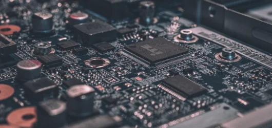 Debord, espetáculo e a era da inteligência artificial